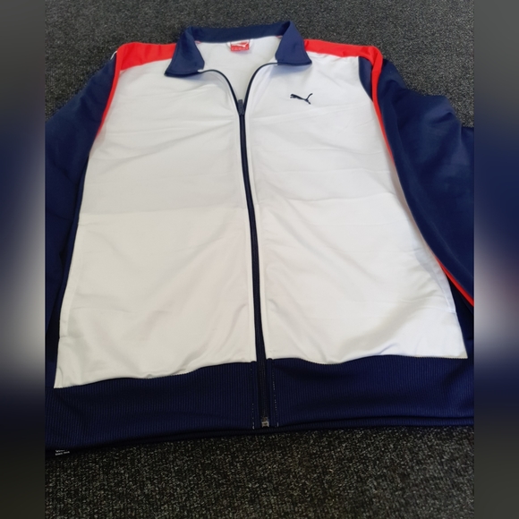 XL PUMA White With Blue/Red Arms & Trim Training Jacket - Picture 2 of 5